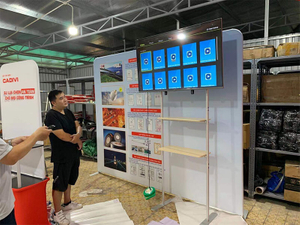 display works12
